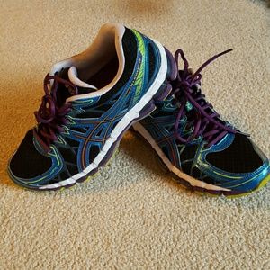 Awesome Asics running shoes