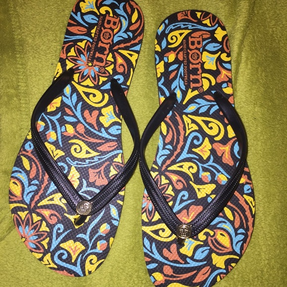 Born Shoes - Born flip flops