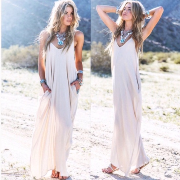 Dresses & Skirts - 🎒🎒Bohemia maxi dress🎒🎒