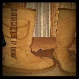 Ugg cargo boots