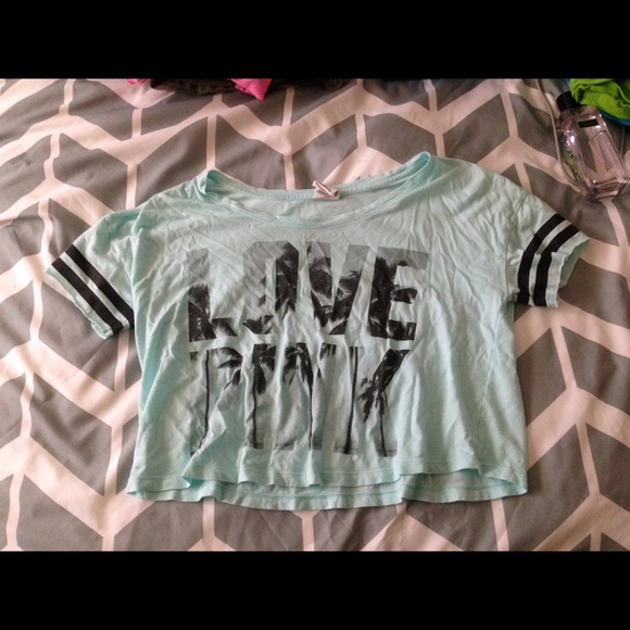 VS PINK Tiffany blue crop top