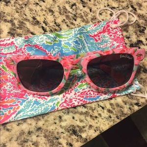 LIKE NEW Lilly Pulitzer Madeline Sunglasses W/Bag