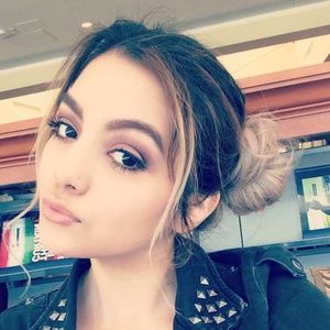 Meet your Posher, Yuliana