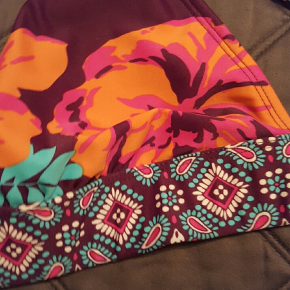 Bikini - Picture 2 of 3