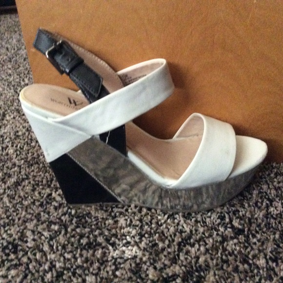 Wedge sandal
