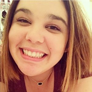 Meet your Posher, Veronica