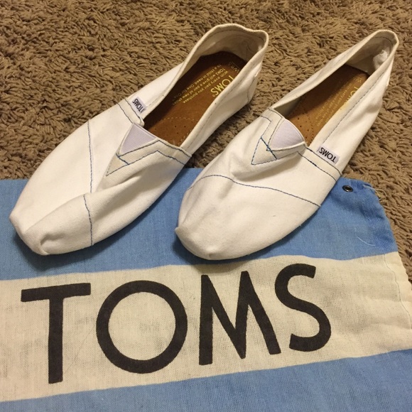 Toms