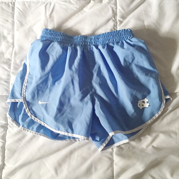 UNC Nike Tempos