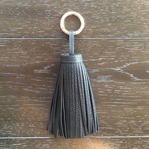 NWOT⚡️ Black and Gold tassel keychain