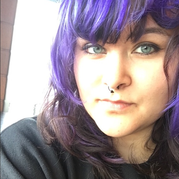 Meet your Posher, Codi - Picture 2 of 3