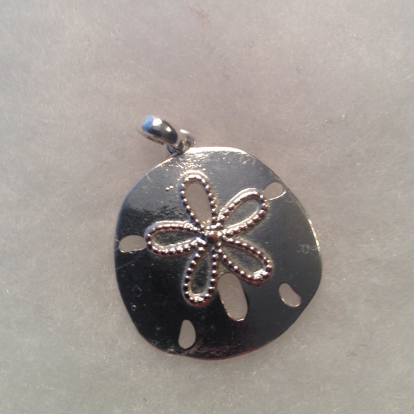 Jewelry - Woman's Pendant