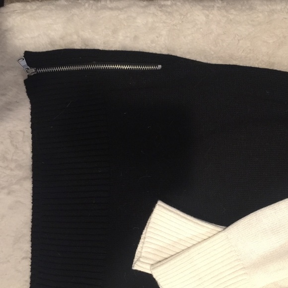 Loft Colorblock Sweater - Picture 4 of 4