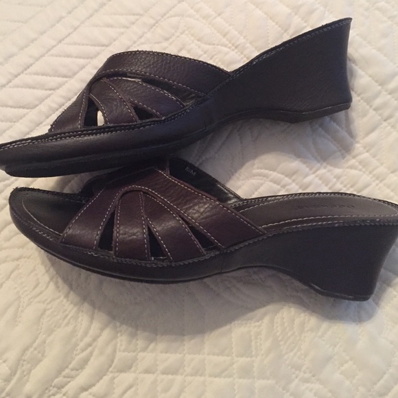 Docker leather soft heels - Picture 3 of 3