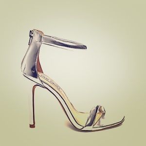 Steve Madden Silver "fancier" Sandals