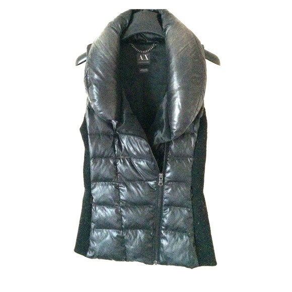 Armani womens vest Clearance