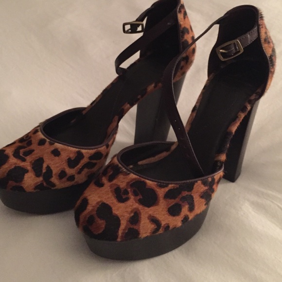 DVF Shoes - Picture 3 of 3