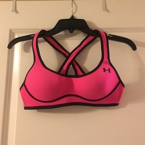 Under Armour heatgear compression sports bra 34A