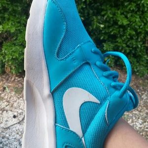 Mens nike running shoes 9.5
