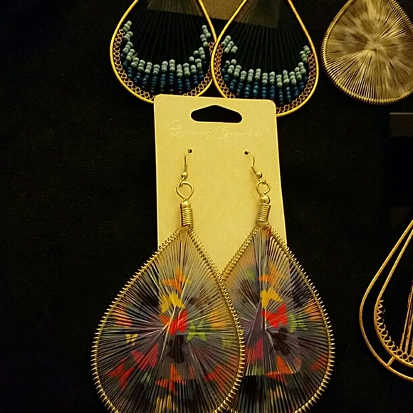 Thread earrings - Picture 2 of 4