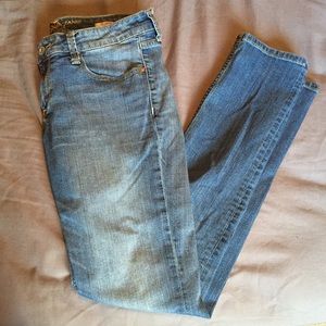 Light Wash Skinny Jeans