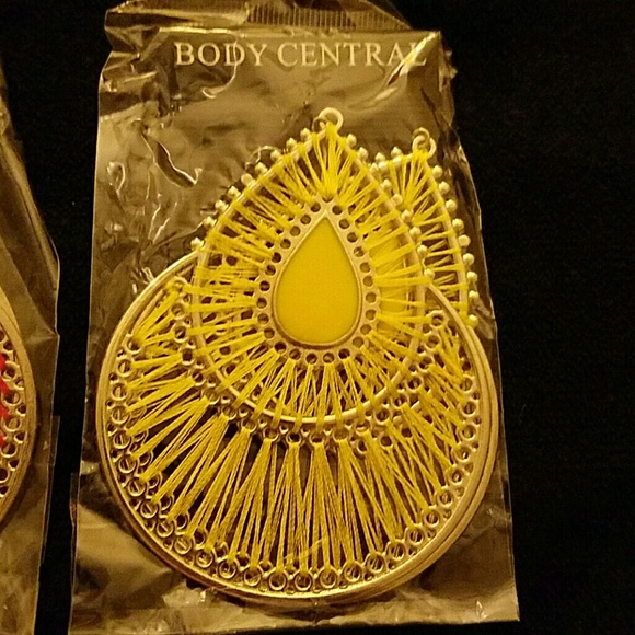 Large thread earrings - Picture 3 of 4