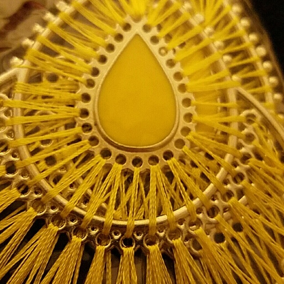 Large thread earrings - Picture 4 of 4