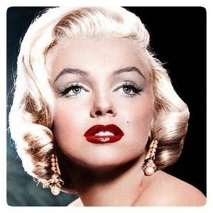 Meet your Posher, Leslee