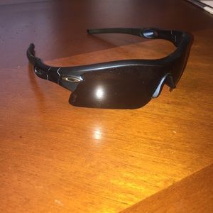Oakley sunglasses men's baseball frame like new
