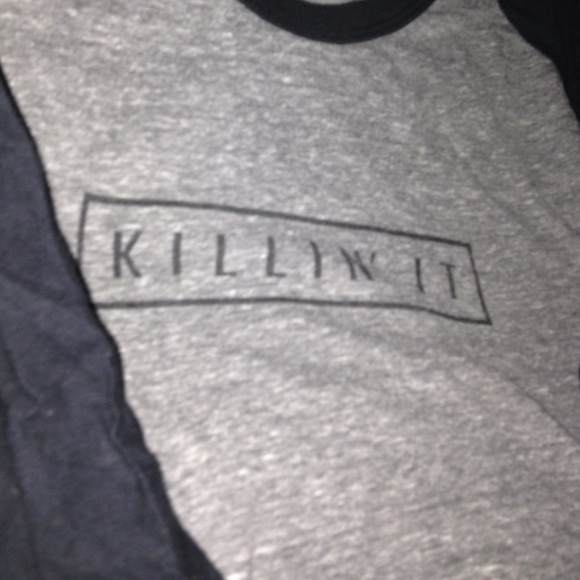 🚫SOLD🚫Brandy Melville Printed Top - Picture 2 of 4