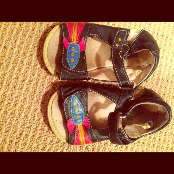 Livie and Luca baby boys sandals size 6