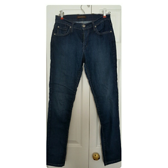 Skinny jeans with room for curves