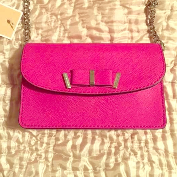 Purse fuchsia with silver chain❤️