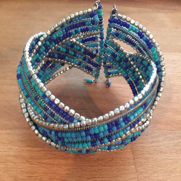 Cuff Bracelet. - Picture 4 of 4