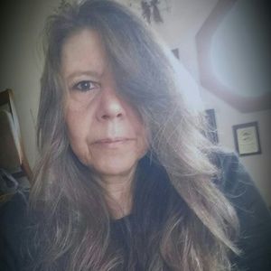 Meet your Posher, Robyne