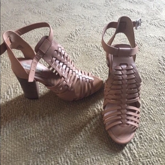Steve Madden Sandrina size 8