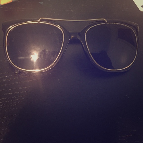 H&M Shades