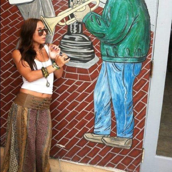 Meet your Posher, Alexandra