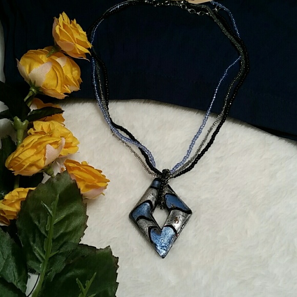 Large Pendant Necklace - Picture 1 of 4