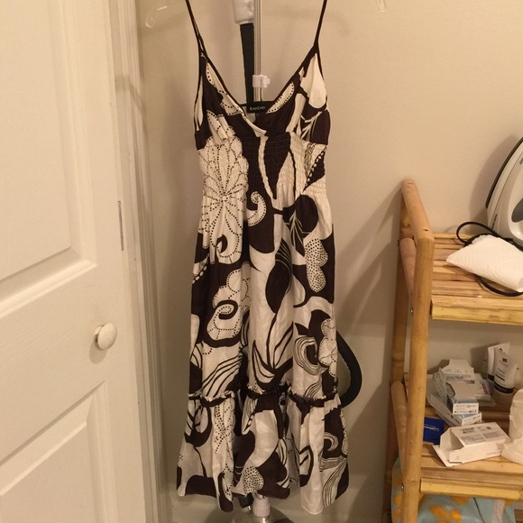 Cute summer midi dress
