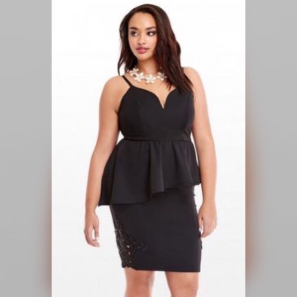 *Flash Sale* Deep V Peplum Top