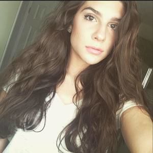 Meet your Posher, Abigail