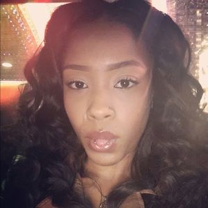 Meet your Posher, Corliss