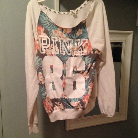 PINK Victoria's Secret 86 sweater