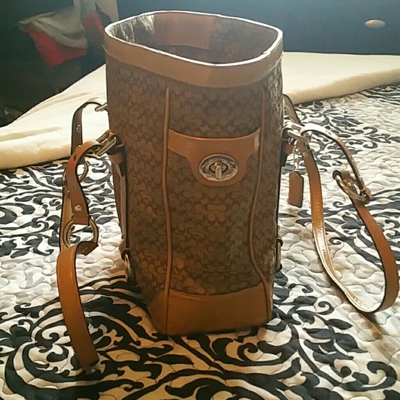 Coach shoulder bag