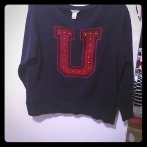 Sweatshirt