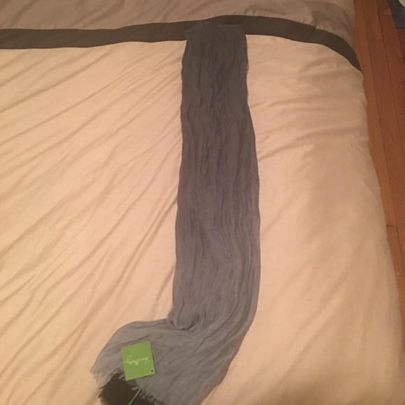 Vera Bradley blue scarf