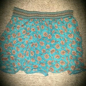 Flowy pair of shorts