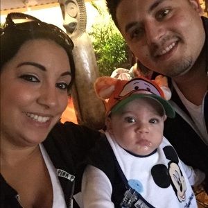 Meet your Posher, Raquel