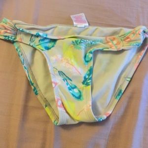 Bathing suite bottoms
