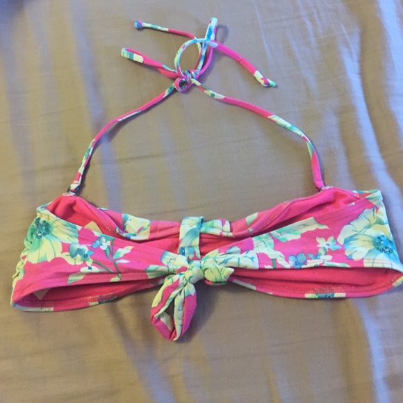 Bathing suit - Picture 2 of 3